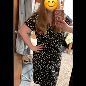 Old Navy Floral Shirtsleeve Dress